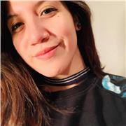 Profesora de inglés que busca ayudar a los alumnos a fortalecer el inglés. Tanto en apoyo escolar, como clases particulares